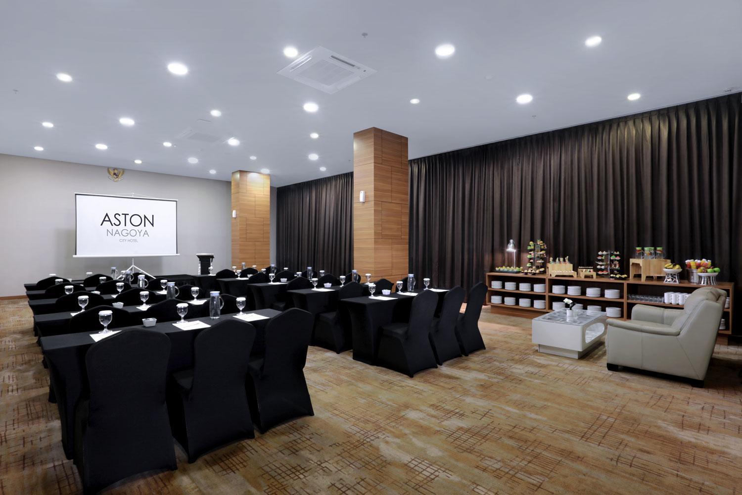 Aston Nagoya City Hotel Exterior photo